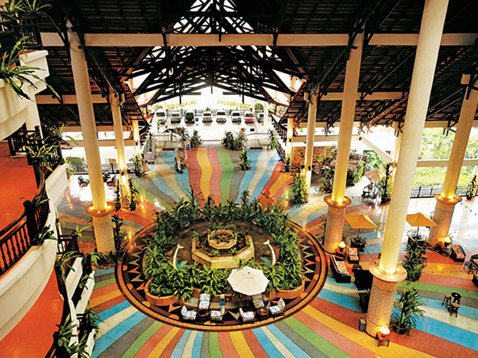 Resort World 5*